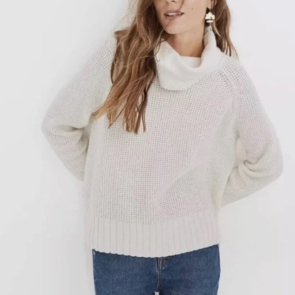Madewell-Eastbrook Turtleneck Cross-Back Sweater in Cotton-Merino Yarn-Ivory